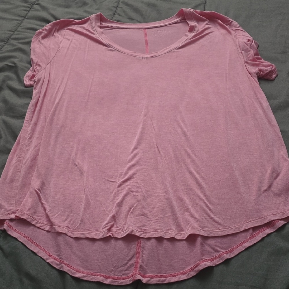 Time and Tru Pink Short Sleeve Tee